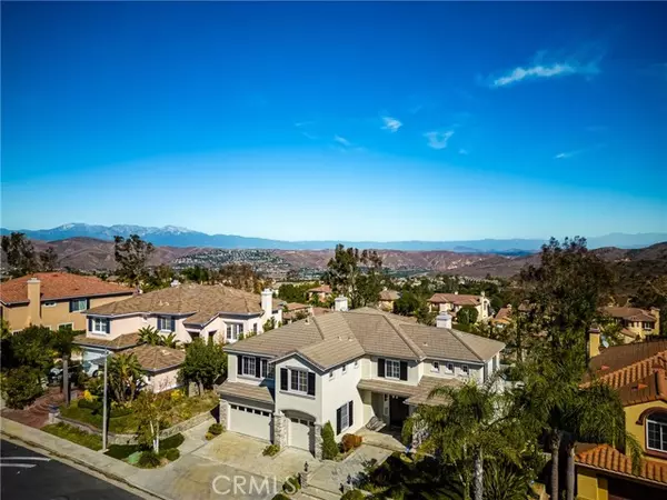 Anaheim Hills, CA 92808,1030 S Summer Breeze LN