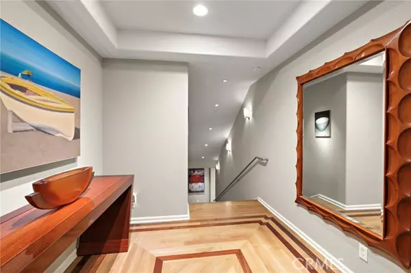 Laguna Beach, CA 92651,1603 S Coast Hwy F