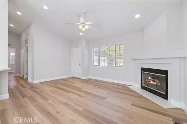 Canyon Country, CA 91351,20066 Crestview