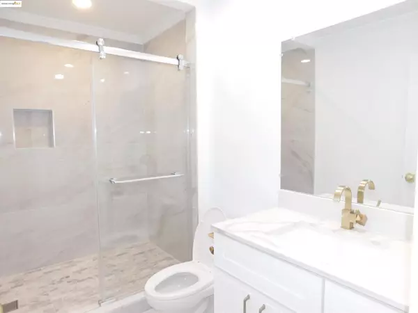 San Leandro, CA 94578,15976 Carolyn St