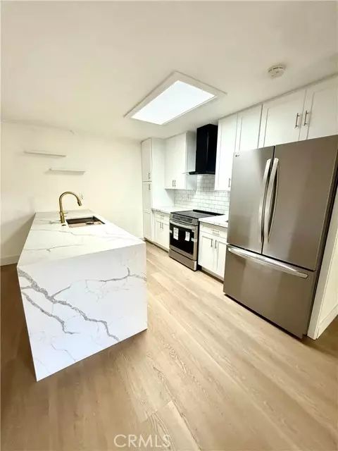 Aliso Viejo, CA 92656,23376 Via San Miguel