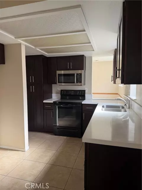 Apple Valley, CA 92308,11530 Pepper LN