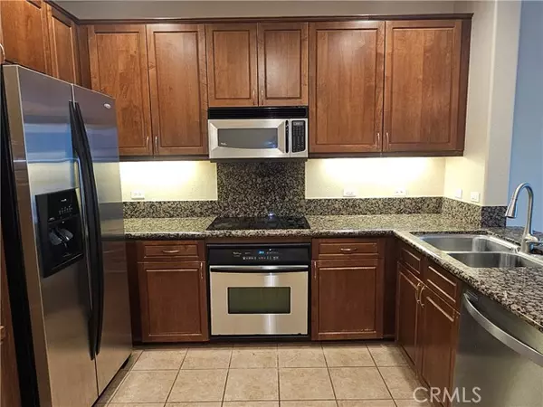 San Diego, CA 92130,3857 Pell PL 307