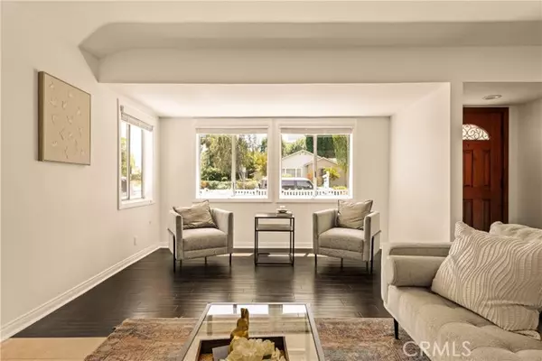 Sherman Oaks, CA 91403,15231 Camarillo ST