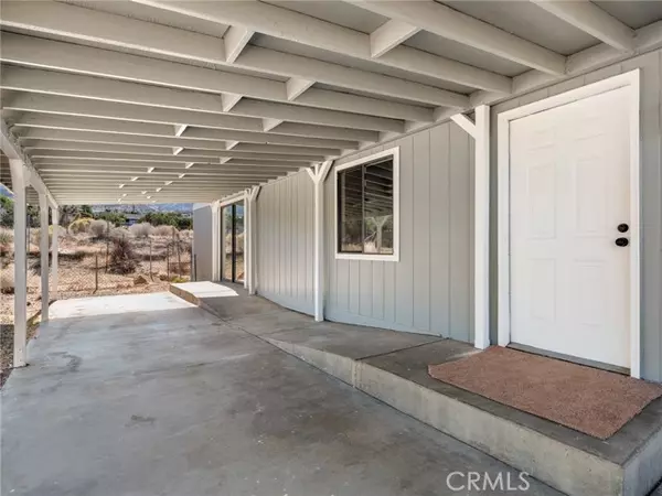 Pinon Hills, CA 92372,633 Cholla
