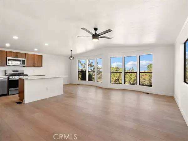 Pinon Hills, CA 92372,633 Cholla
