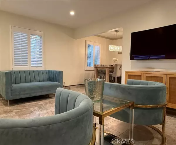 Pico Rivera, CA 90660,4552 Los Toros