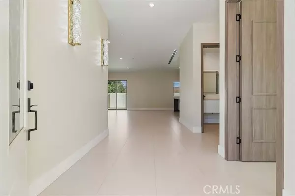 Bellflower, CA 90706,10347 Mapledale ST