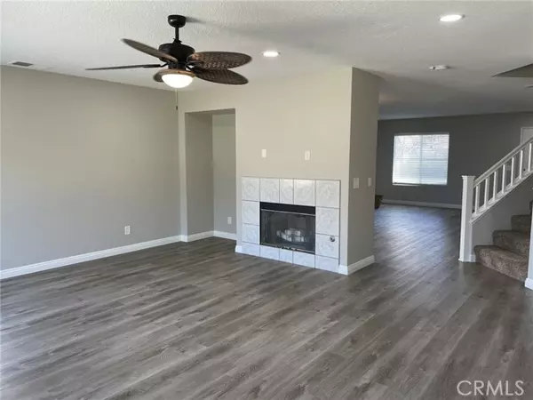 Palmdale, CA 93551,38661 Annette