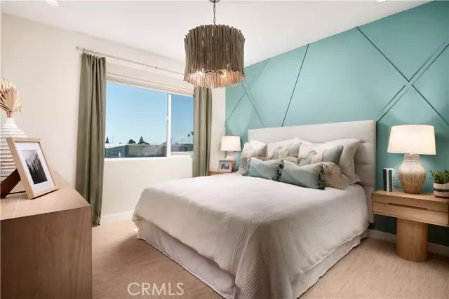 La Habra, CA 90631,322 E William WAY