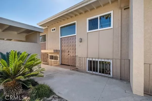 Newport Beach, CA 92660,745 Domingo 4