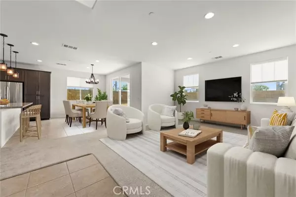 Anaheim, CA 92806,636 S Lakeshore DR