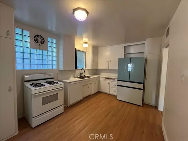 Sherman Oaks, CA 91423,14433 Greenleaf ST