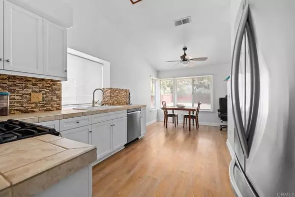 Murrieta, CA 92563,39938 Pearl DR