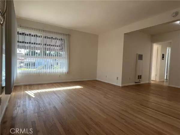 Alhambra, CA 91801,401 W Grand AVE C