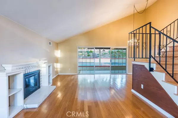 Valencia, CA 91354,23132 Posada