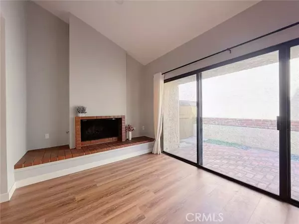 Monrovia, CA 91006,239 LINWOOD AVE E