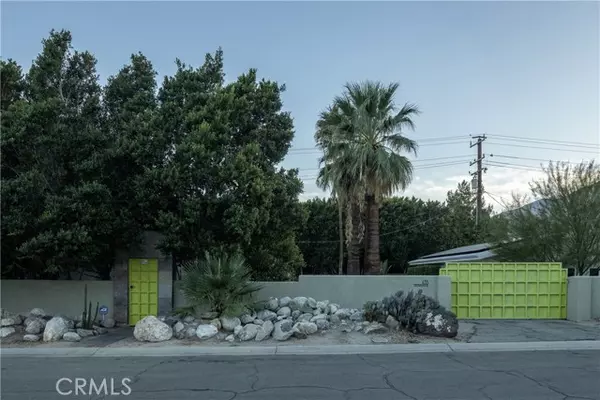 Palm Springs, CA 92262,435 E Chuckwalla