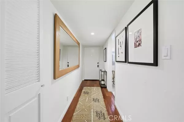 Santa Monica, CA 90402,222 7th ST 202