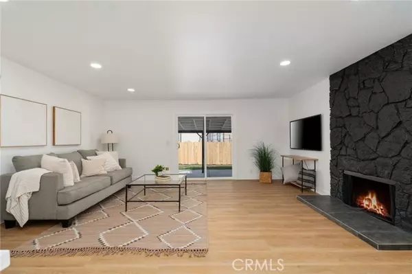 Orange, CA 92867,2076 N Diamond