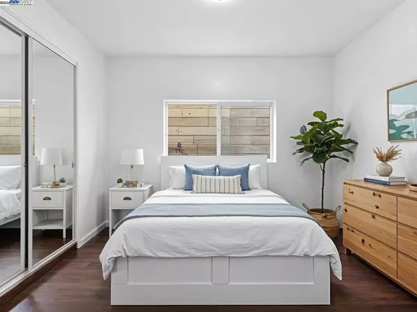 Richmond, CA 94804,261 S 13th St