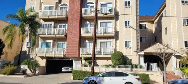 Encino, CA 91316,5135 Zelzah 101