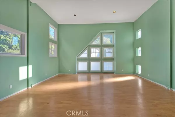 Hollywood, CA 90068,6423 Deep Dell