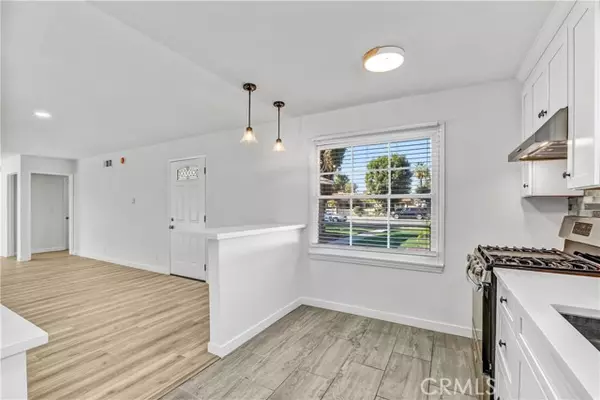 West Hills, CA 91307,7536 Shoup