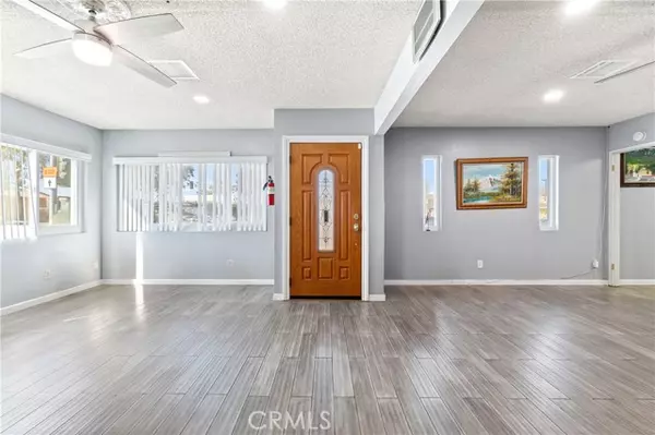 Whittier, CA 90606,7840 Pioneer BLD