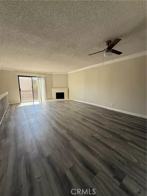 Agoura Hills, CA 91301,5250 colodny DR 12