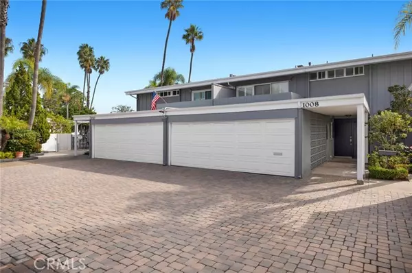 1008 Buckingham LN 17, Newport Beach, CA 92660