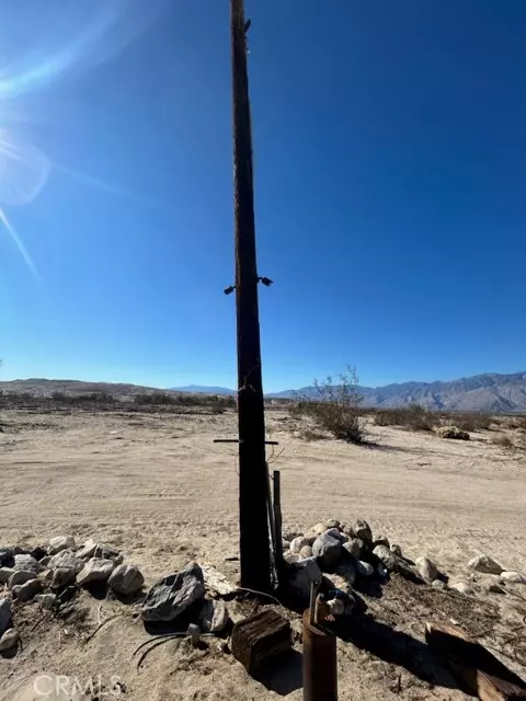 Desert Hot Springs, CA 92241,19520 MERGANZER RD