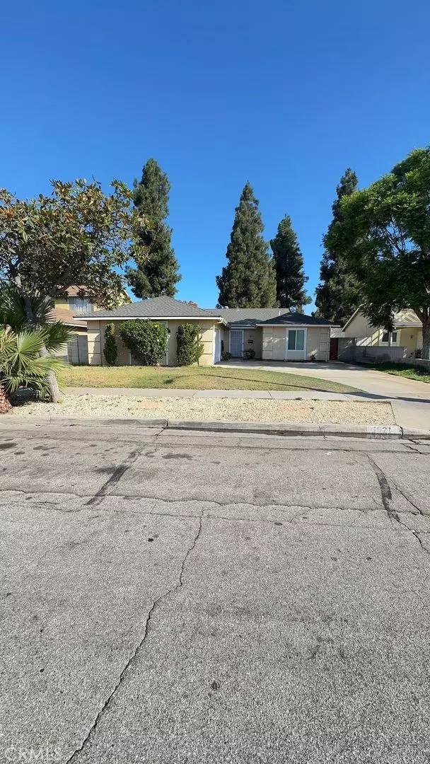 Anaheim, CA 92805,1921 E Cortney