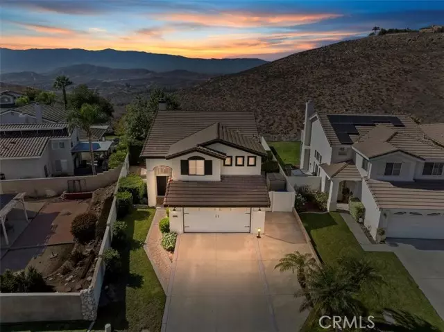 18180 Lakepointe DR, Riverside, CA 92503