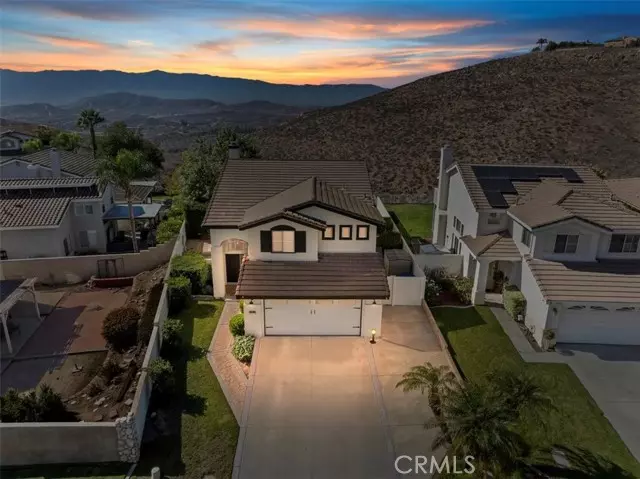 18180 Lakepointe DR, Riverside, CA 92503