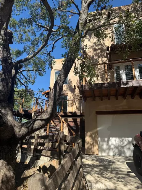 Agoura Hills, CA 91301,2045 Lookout DR