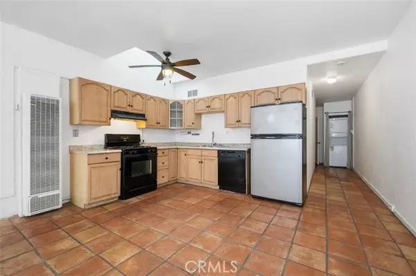 Newport Beach, CA 92663,2006 Court AVE