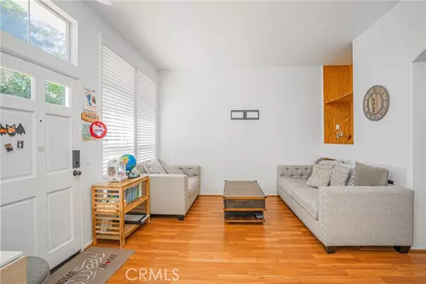 Anaheim Hills, CA 92808,8136 E Naples