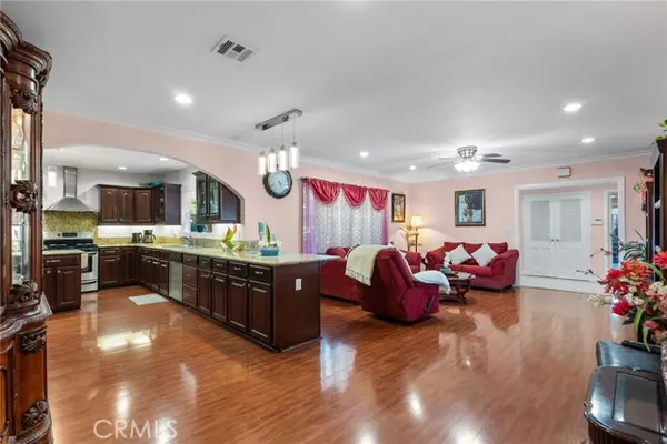 Northridge, CA 91325,9453 Shoshone Ave