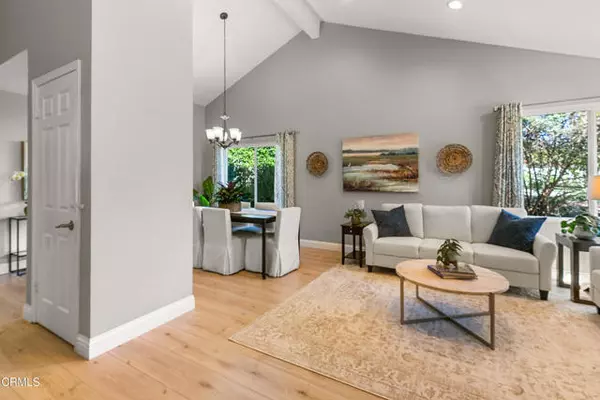 Thousand Oaks, CA 91362,2217 Laurelwood DR