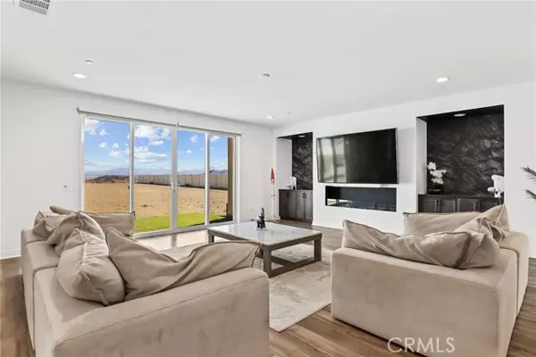 Palmdale, CA 93551,3743 Eliopulos RNCH