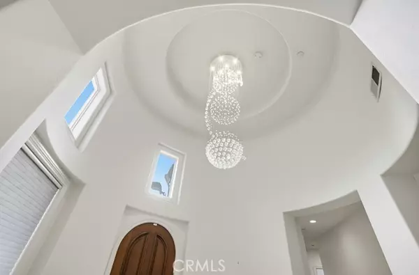 Escondido, CA 92026,26161 Wyndemere CT