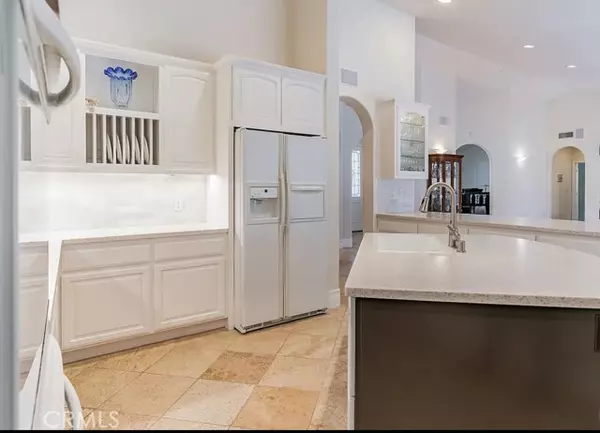 Canyon Country, CA 91387,15357 Iron CYN