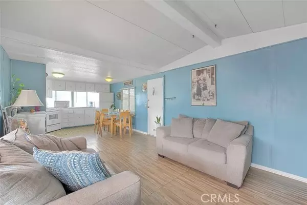 Fontana, CA 92335,17333 Valley Blvd. 15E