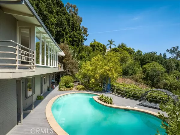 Beverly Hills, CA 90210,2870 Benedict CYN