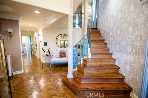 Long Beach, CA 90803,5770 E Lucia