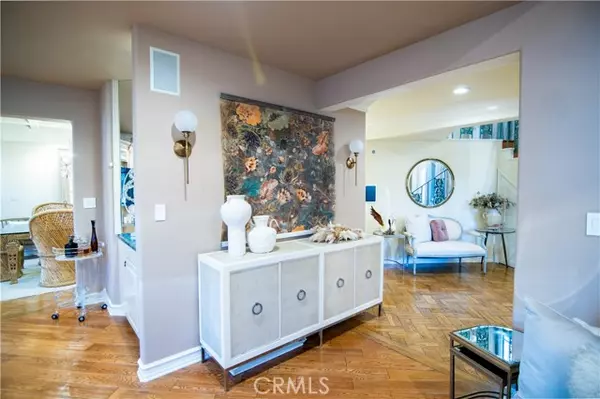 Long Beach, CA 90803,5770 E Lucia