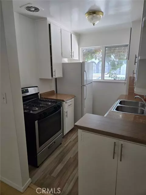 Hollywood, CA 90027,1735 Winona BLD 1