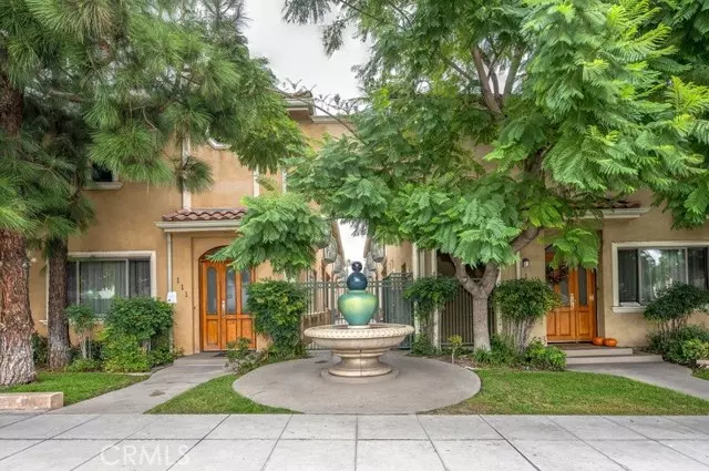 216 N Buena Vista ST 113, Burbank, CA 91505