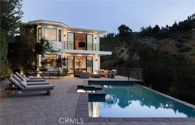 3820 Knobhill, Sherman Oaks, CA 91423